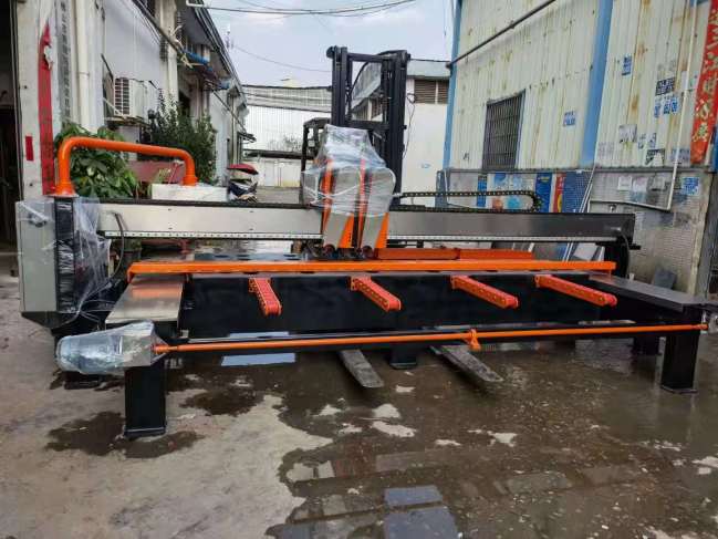 3200型數控橋式雙刀切割機