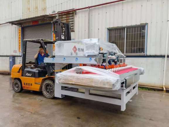 全自動(dòng)2400型巖板數控三刀切割機